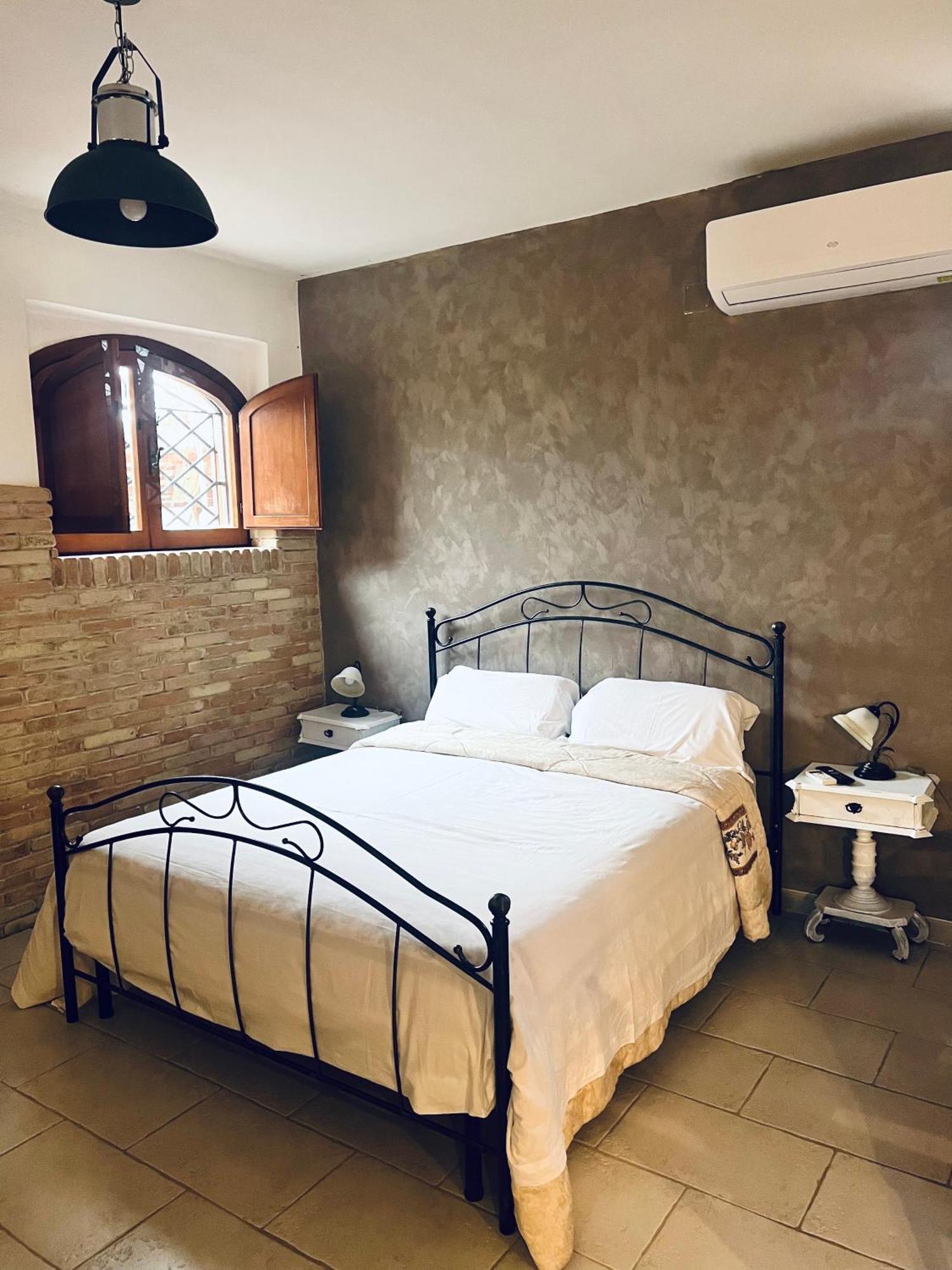 Villa Alberto 술모나 외부 사진